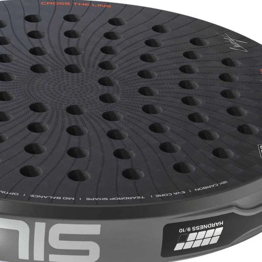 Siux Pegasus Pro 2026 12K carbon blad close-up